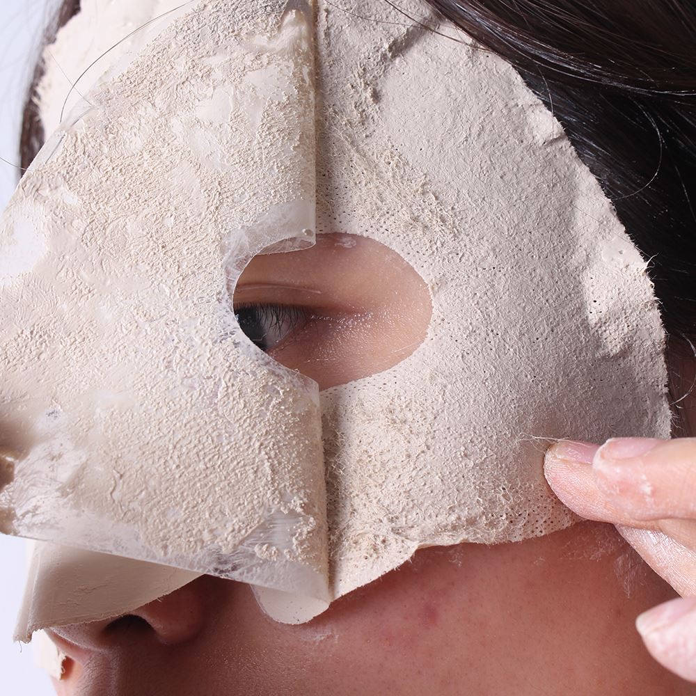 mud clay facial mask